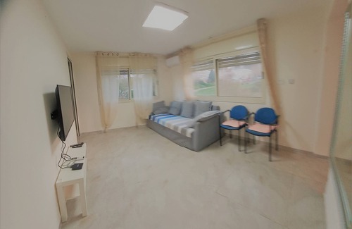 Haifa Apartment | renovated cute 2 rooms flat near the beach