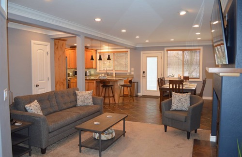 Billings House | Renovated home in vintage neighborhood, close to airport, hospitals, & downtown.