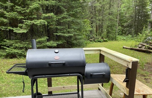 Crane Lake Cabin | Renovated Log Cabin on Crake Lake