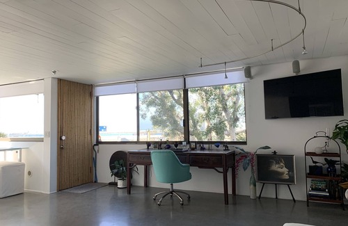 Playa Del Rey Condo | Renovated Private Beachfront w private outdoor space steps from the water