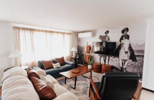 Salmon House | Renovated Salmon Refuge