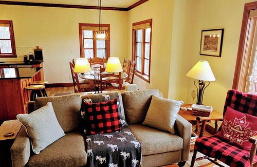 Mont-Tremblant Condo | RENOVATED- Ski in&out/Walk to village/Corner Unit/Heated pool/Sunny/Views/AC