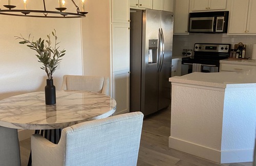 Bermuda Dunes Condo | Renovated - Stylish - Immaculate - Kitchen - Sunset Views