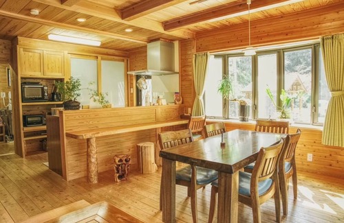 Kinokawa Cottage | Rent the entire log house Covered BBQ area priva/Kinokawa Wakayama