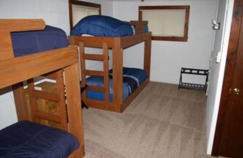 Blue Eye Resort | Rent Your Own Resort On Table Rock Lake