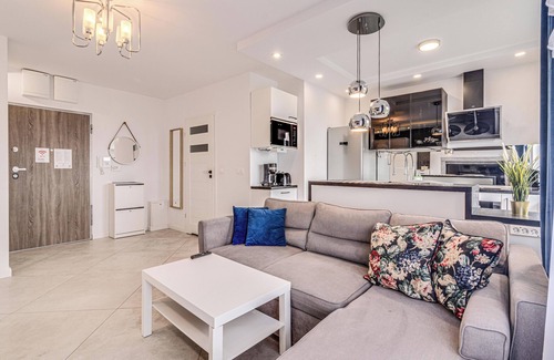 Fabryczna Apartment | RentPlanet - Apartamenty Wełniana