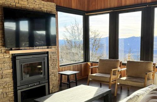 Lanin National Park House | RentUp - Confort y diseno casa ski in out con vistas imponentes