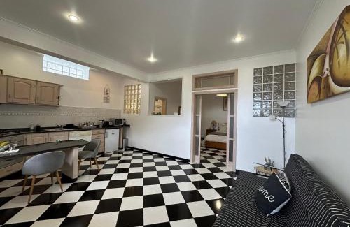 Faial Apartment | Residência Mendonça