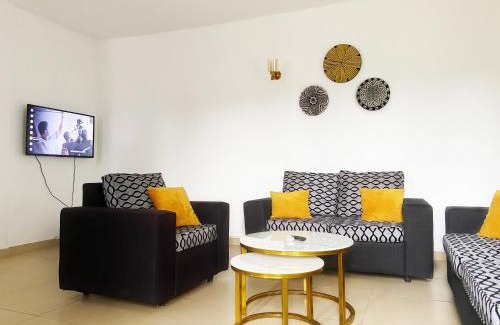 Douala Apartment | Residence Atlantic - Premium Apartment - WiFi, Gardien, Parking, Climaté