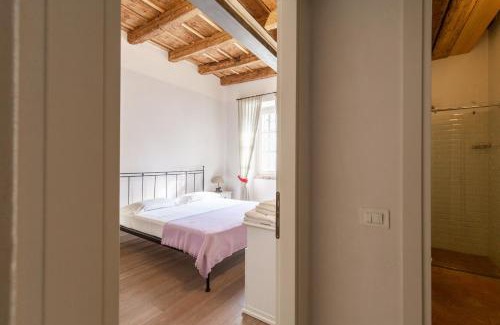 Cola Apartment | Residence Corte San Carlo