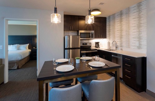 Maple Grove Hotel | Residence Inn by Marriott Minneapolis Maple Grove/Arbor Lakes