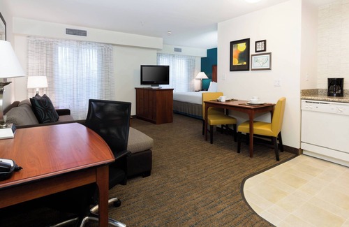 Mid City South Hotel | Residence Inn by Marriott Baton Rouge near LSU
