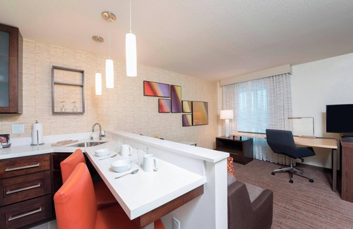Ashwaubenon Hotel | Residence Inn by Marriott Green Bay Downtown