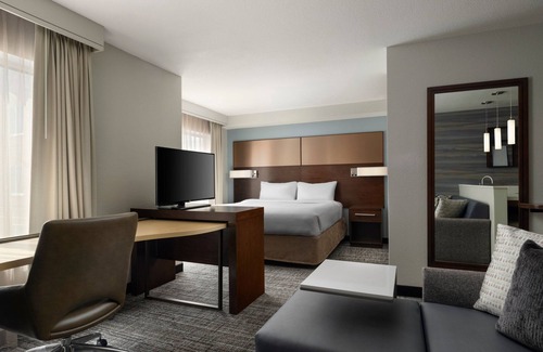 Ashwaubenon Hotel | Residence Inn by Marriott Green Bay Downtown