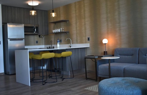 Xcumpich Hotel | Residence Inn l Studio Suite 2 Queens l Full Kitchen + Workspace