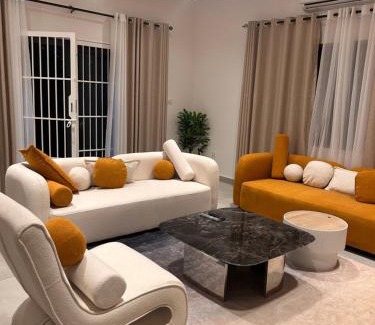 Tchaourou Apartment | Residence Maëlle Fidjrossè togbin avec jardin