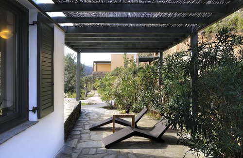 Andros Apartment | Residence with Side Sea View in Andros