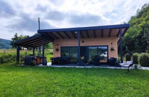 Zenica-Doboj Canton House | Residence Wood Pool & SPA