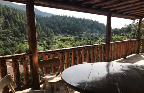 San Antonio de Las Alazanas Cabin | Residencial Bosques de Monterreal a beautifyl Swiss Cabins inside the woods