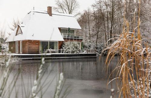 Bad Zwischenahn House | Residenz - Haus Erde - Penthouse - Sauna - Parkplatz
