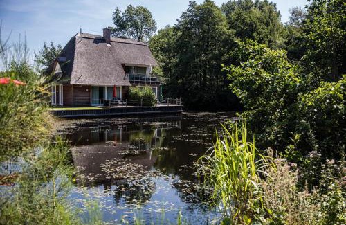 Bad Zwischenahn House | Residenz - Haus Erde - Penthouse - Sauna - Parkplatz
