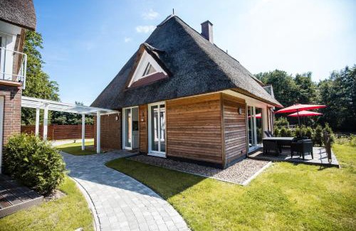 Bad Zwischenahn House | Residenz - Haus Erde - Penthouse - Sauna - Parkplatz