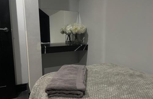 Bedlington Apartment | ResiLets - The Monopoly Apartment - Large 4 bedroom