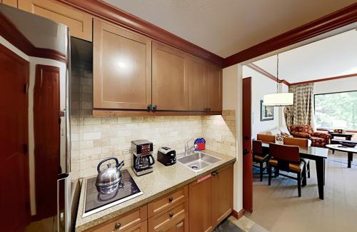 Olympic Valley Apartment | Resort at Squaw Creek's 128