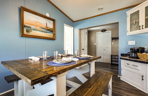 Elberta House | Resort Dock & Boat Ramp: Home w/Wolf Bay Access