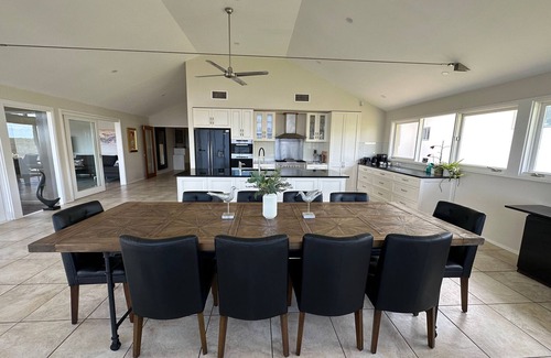 Duffys Forest Other | Resort like hobby farm stay for big families by Kuringai Chase National Park