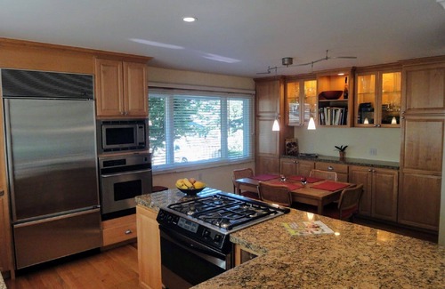 San Rafael House | Resort Like Setting with Bay and Mountain Views