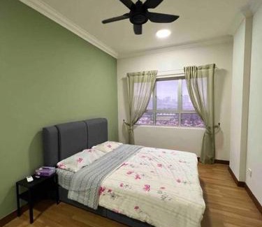 Kampung Rawa Apartment | Resort-Like & Vibrant 3 Bedrooms (6 Pax)