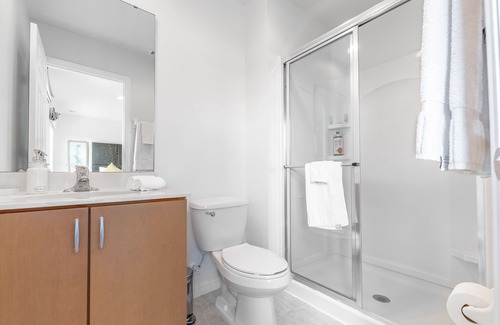 Sunset Lakes House | Resort living, next to Disney Townhome with hottub