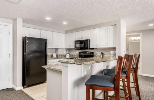 Seabreeze Historic District Resort | Resort Managed Wyndham Ocean Walk 2BR Suites -4 Pools, Lazy River & Beach!