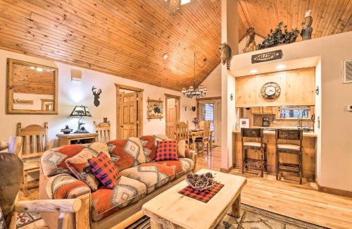 Branson West House | Resort Perks! Woodsy Family Retreat Near SDC