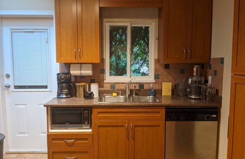 North Vancouver Ski Chalet | Resort Style Chalet in the Forest with a Tennis Court near Grouse Mountain