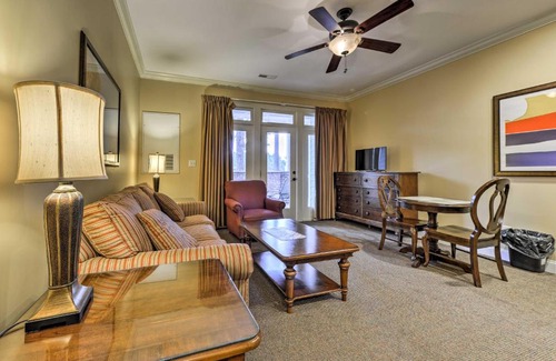 Spring Lake Apartment | Resort-Style Condo on Golf Course with Pool Access