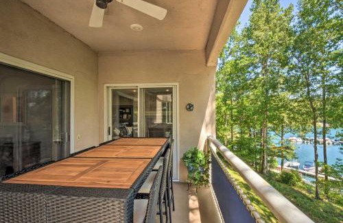 Salem Apartment | Resort-Style Condo with Balcony on Lake Keowee