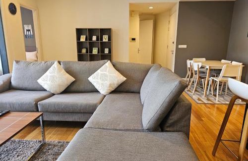 Golden Triangle Apartment | Resort Style Haven 3BR6pax St Mary KLCC Twin Towers View