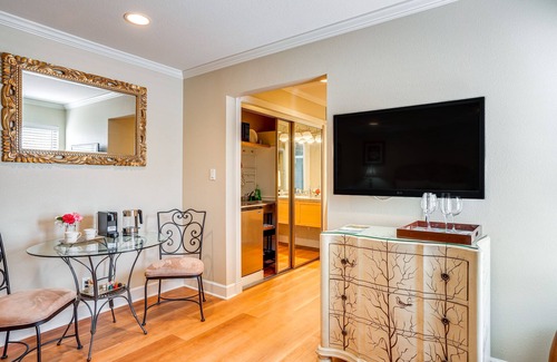 Napa Apartment | Resort-Style Napa Studio: Close to Wineries!