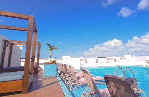 Downtown House | Resort style Stay WiFi Work Desk Gym and 2 Pools