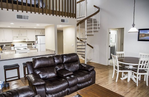 Fairfield Glade Villa | 🌄Resort Vacations at Fairfield Glade TN Completely remodeled golf villa!