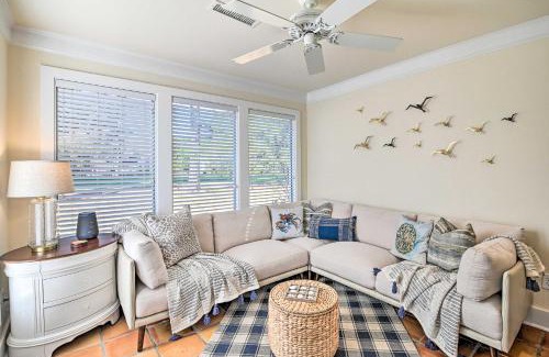 Pawleys Island Apartment | Resort Villa on Golf Course with Beach Access!