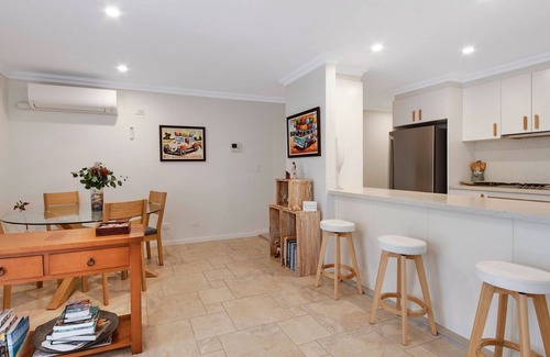 Narrabeen Apartment | Rest A While directly across from the sand of Narrabeen Beach