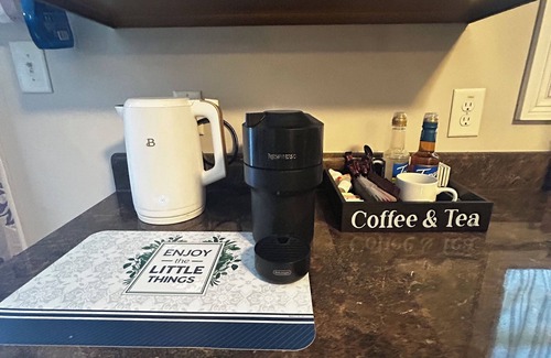 Clarksville House | Rest Easy at The Pit Stop – Exit 1, Clarksville