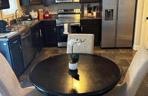 Clarksville House | Rest Easy at The Pit Stop – Exit 1, Clarksville