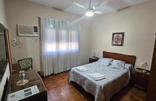 Concepcion del Uruguay House | REST HOUSE Casa familiar - garage - TV - WiFi - 2 dormitorios - Living-comedor - Cocina - Lavadero - Patio con parrilla - Alquiler temporario