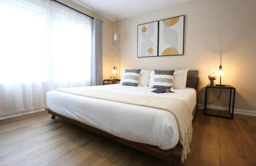 Gainesville House | Restful Refuge 2 BR Boutique Condo w Pool & Gym