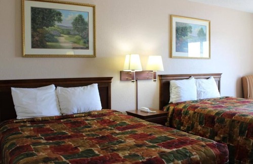 Mount Vernon House | Restful Stay! 2 Great Units Near Parks & Attractions, Free Breakfast & Parking