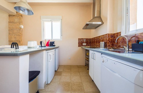 Campos Cottage | Retreat in Historic Sa Barrala